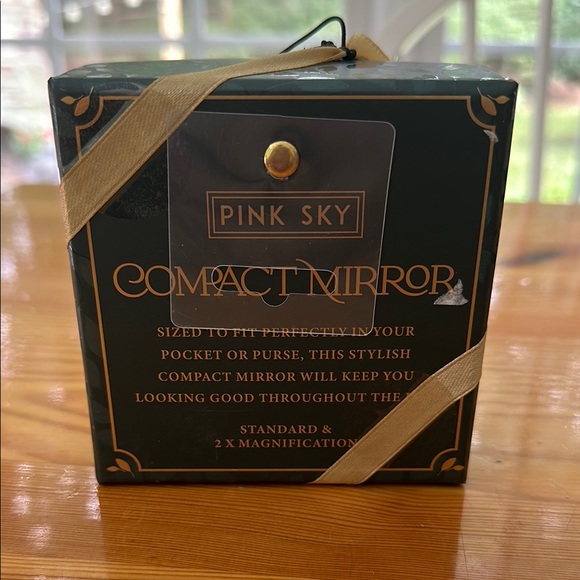 Pink Sky Gold Bee Compact Mirror - Picture 2 of 2